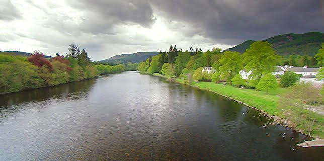 7:00 PM: Turas a Bhradain (S1) | BBC Alba | 11/13 2025