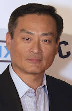 Tom Yi som Jewelry Store Couple