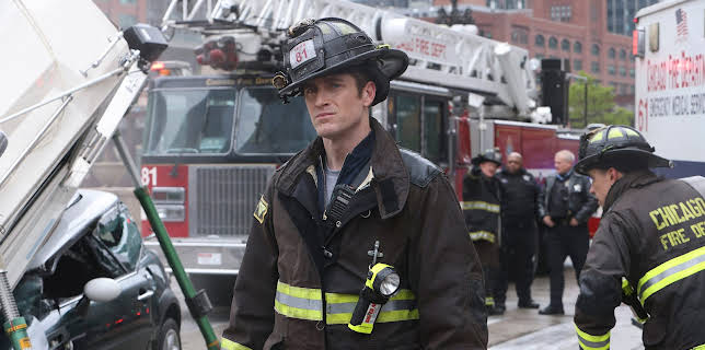01:15: Chicago Fire (S11 E22) (S11) | TV6 | 11/19 2025
