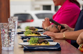 Best Bite in Town, Season 1: Newport