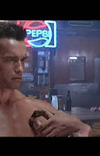 Robert Winley som Cigar Biker