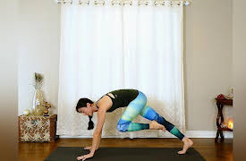 30 Day Yoga Power Up! For Strength and Confidence: Day 10 - Power Flow Twist and Rinse