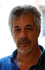 Mati Seri som Gun Dealer