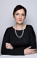 Nora Twomey som Director