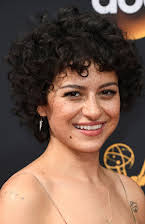 Alia Shawkat som 