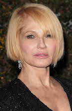 Ellen Barkin som 