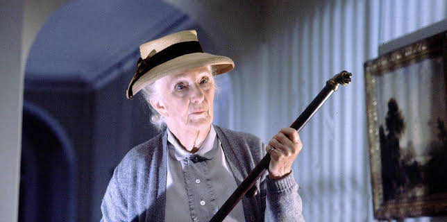 22:30: Miss Marple (S02/E03) | One | 11/5 2025