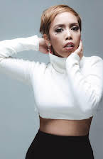 Kakai Bautista som 