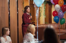 Barnens drottning: 2. Resande förövare