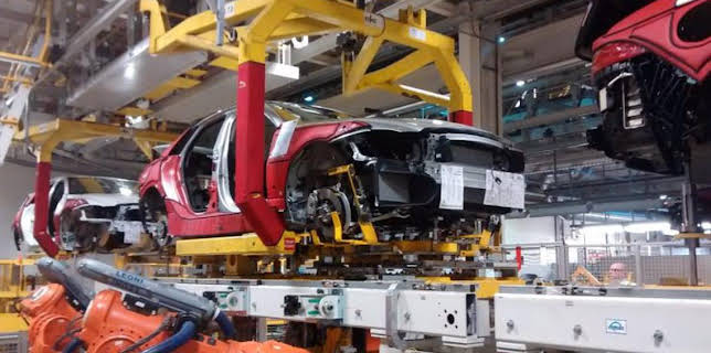 6:30 AM: How It's Made: Dream Cars (S3) | Discovery Channel | 3/24 2026