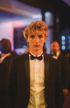 Vassili Schneider as 