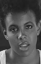 Tracy Camilla Johns como 