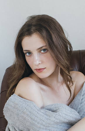 Zoe Levin as 