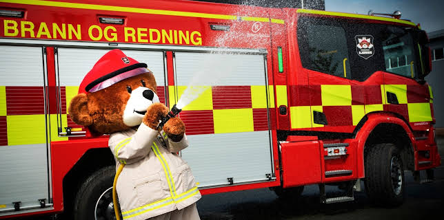 18:00: Bjørnis: Den varme dagen | NRK Tegnspraak | 11/11 2025