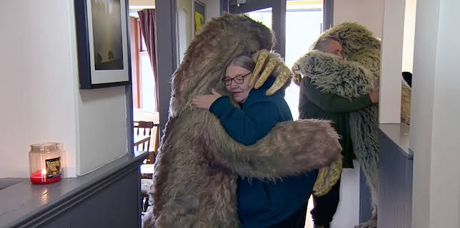 8:00 PM: Four in a Bed | More 4 | 11/8 2025