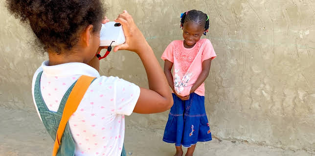 08:15: Louise på skipet: Louise møter Sira og Mariama | NRK Super | 12/30 2025