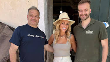 8:30 PM: Amanda & Alan's Greek Job (S1 E4) (S1) | BBC One Scotland | 1/23 2026