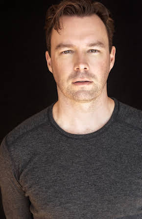 Mark Hildreth as 