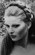 Simonetta Stefanelli som 