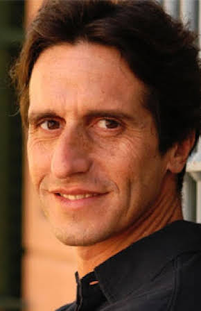Diego Peretti as 