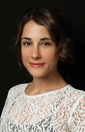 Elisa Zulueta as 