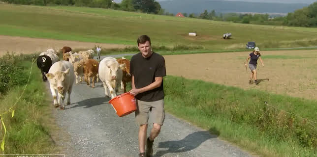 04:40: Die Nordreportage: Hofgeschichten | NDR Fernsehen | 12/8 2025