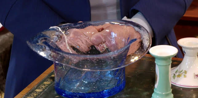 16:25: Antiques Road Trip (S23 E6) (S23) | TV8 | 11/12 2025