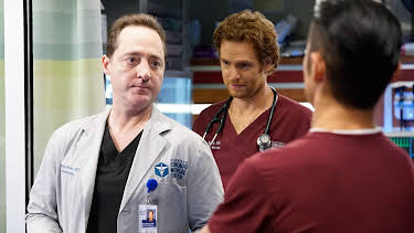 03:40: Chicago Med (S6 E2) (S6) | Viasat Series | 10/7 2026