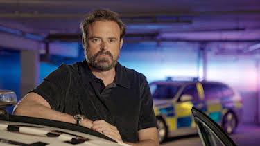 2:00 PM: Traffic Cops (S12 E12) (S12) | 5 Star | 12/7 2025