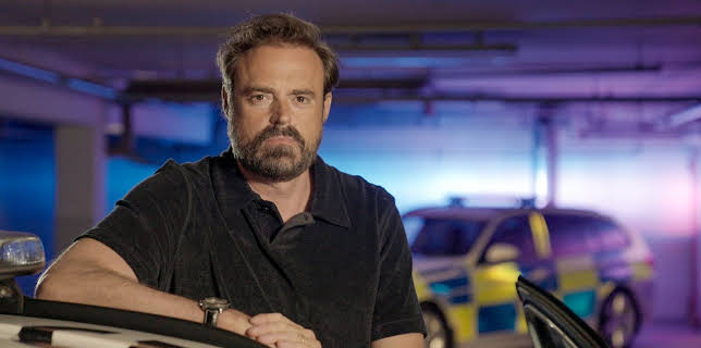 11:00 AM: Traffic Cops (S12 E12) (S12) | 5 Star | 12/1 2025