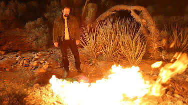 22:00: Looking Glass | Viasat Film Hits | 4/29 2026