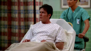 21:10: Two and a Half Men (S7 E13) (S7) | Kanal 9 | 4/20 2026