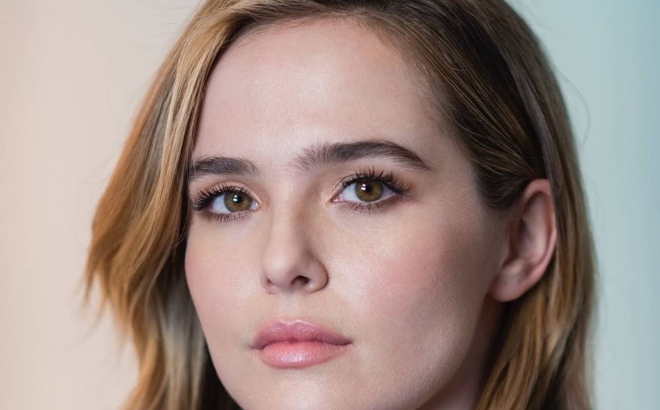 Zoey Deutch