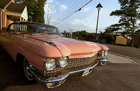 Auction Kings Season 1: Pink Cadillac/Baseball Memorabilla