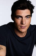 Zane Holtz como 