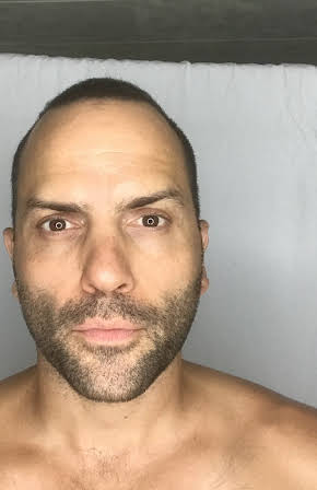 Carlos Gonzalez-Vio as 