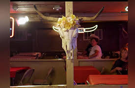 Crazy Cakes, Season 1: Doughnut Dumbbells and More