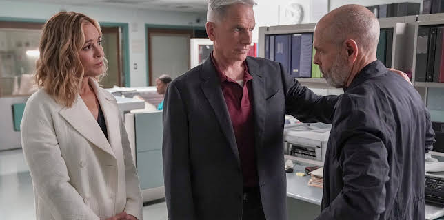 04:35: NCIS (S16 E24) (S16) | TV8 | 11/6 2025