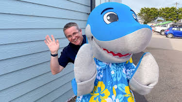 2:00 AM: Happy Campers: The Caravan Park (S5 E5) (S5) | 5 Select | 4/8 2026