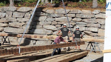 9:00 AM: Barnwood Builders (S4) | Discovery Channel | 7/14 2026