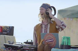 Malibu Rescue: Serien: Flykten från strandpartyt