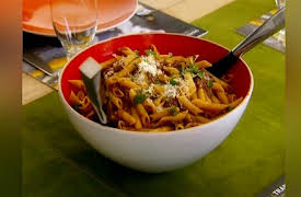 Giada at Home, Season 1: Dinner with the Band