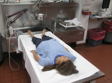 23:50: Dr. G - Beruf: Gerichtsmedizinerin | Sat1 Gold | 5/4 2026