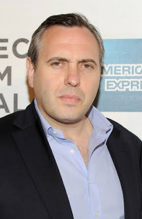 Chris Papavasiliou as Mr. Fabrini