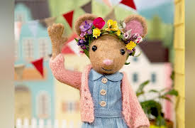 Daisy & The Gumboot Kids: Willow Crowns