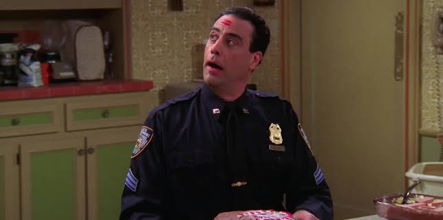 13:10: Alle elsker Raymond (S3 E14) (S3) | TV3 | 3/16 2026