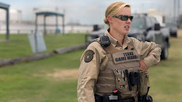 22:00: Lone Star Law  (S6 E24) (S6) | Animal Planet | 4/13 2026