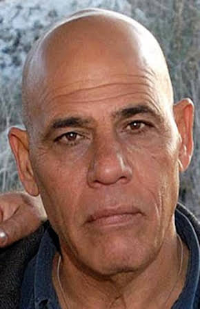 Uri Gavriel as 