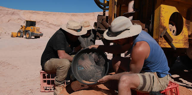 07:15: Outback Opal Hunters (S5 E11) (S5) | Discovery Channel | 2/3 2026