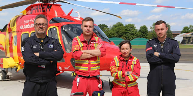 12:10 AM: Emergency Helicopter Medics | More 4 | 11/18 2025